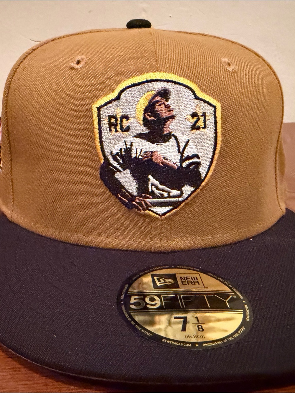 Roberto Clemente Pirates 59FIFTY Fitted Cap Hat Size 7 1/8 Mustard Gold Black
